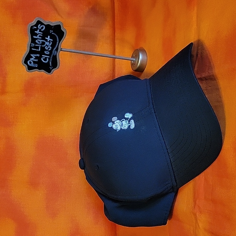 Nike Disney Parks Mickey Mouse Baseball Cap Black Silver One Size Fits Most